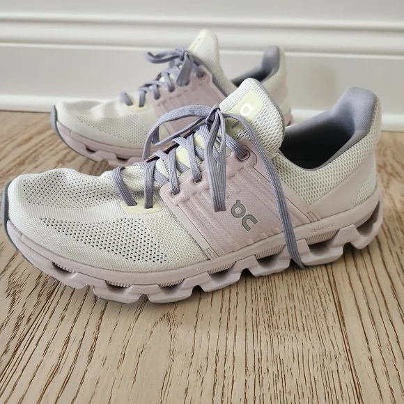 On Cloudswift 3 AD Ivory/Lily Women's Size 10 - Picture 5 of 14